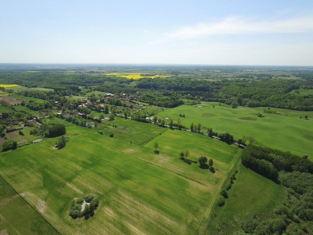 Duża działka z możliwością zabudowy Warmia Mazury - zdjęcie 9