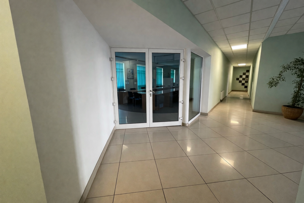 Lokale biurowe w centrum, ul. Wilsona - zdjęcie 5