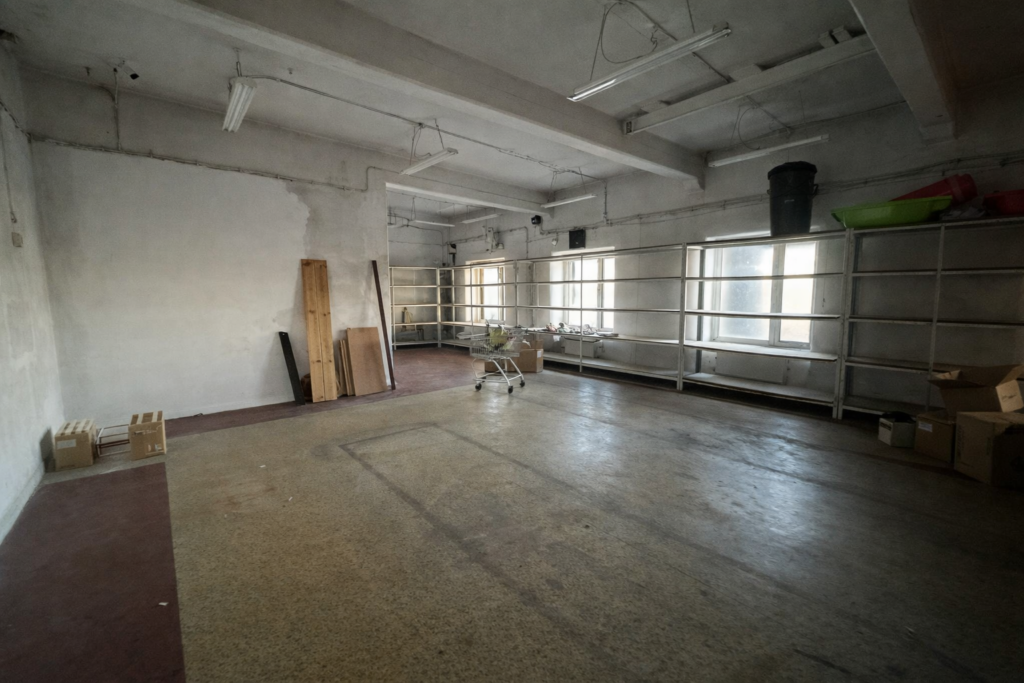 Sala taneczna, siłownia lub magazyn – Wilsona - zdjęcie 7