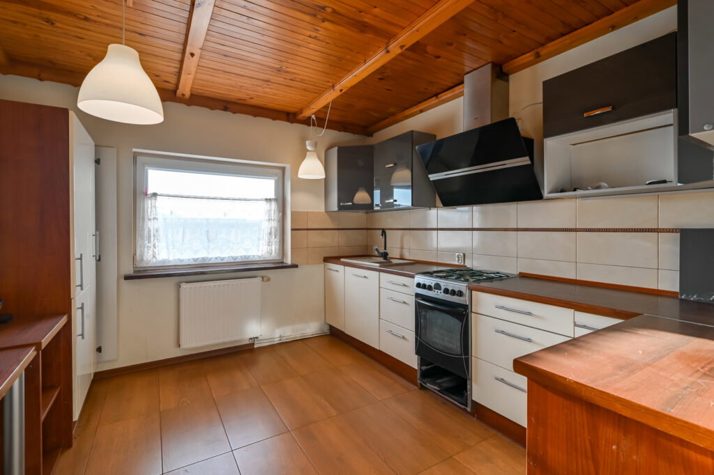 Hala 200 m2 z biurem - Pruszcz Gdański - zdjęcie 12