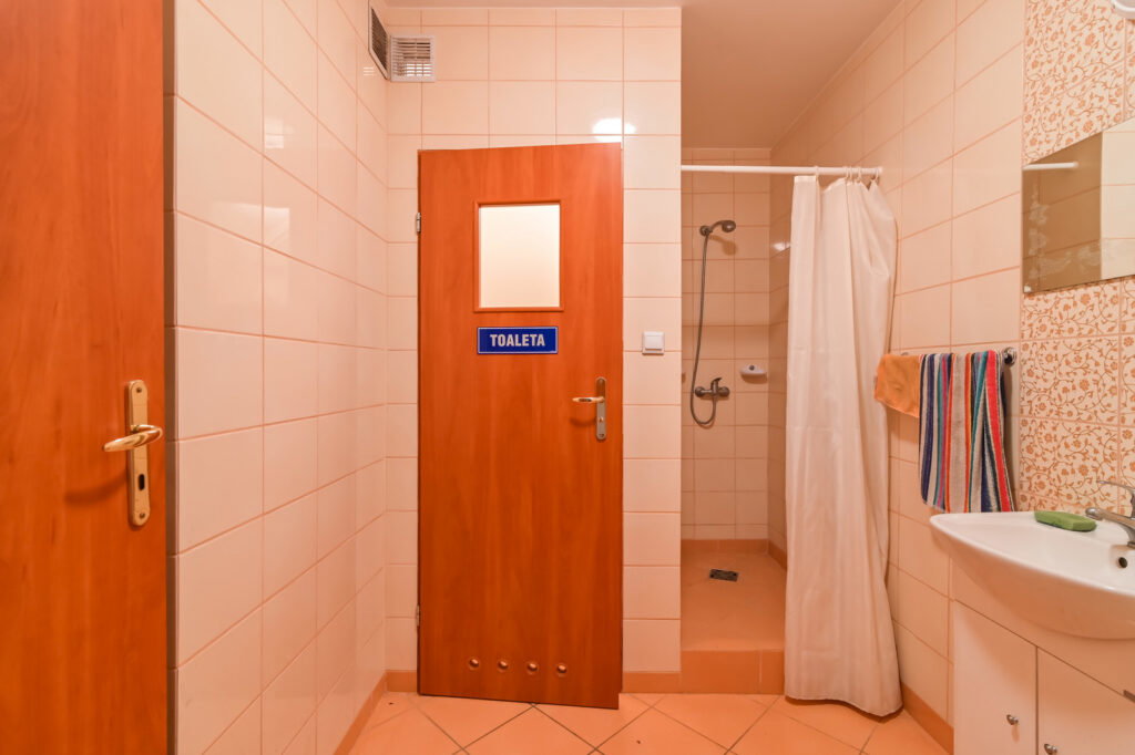 Hala 200 m2 z biurem - Pruszcz Gdański - zdjęcie 14