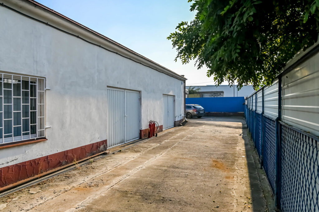 Hala 200 m2 z biurem - Pruszcz Gdański - zdjęcie 27