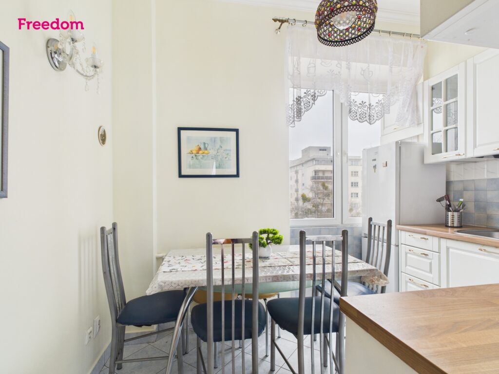 3-pokojowe mieszkanie w kamienicy | Wysokie sufity - zdjęcie 15