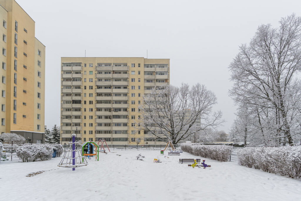 Ustawne M2 na Tarchominie z oddzielną kuchnią - zdjęcie 12