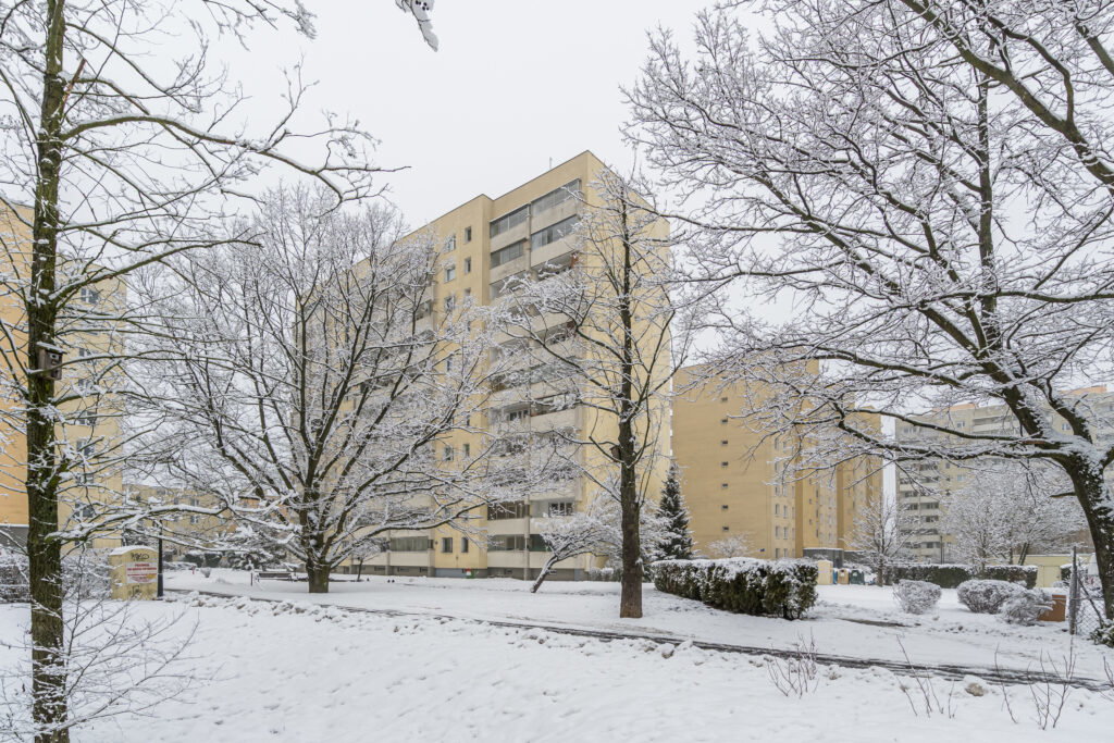 Ustawne M2 na Tarchominie z oddzielną kuchnią - zdjęcie 10