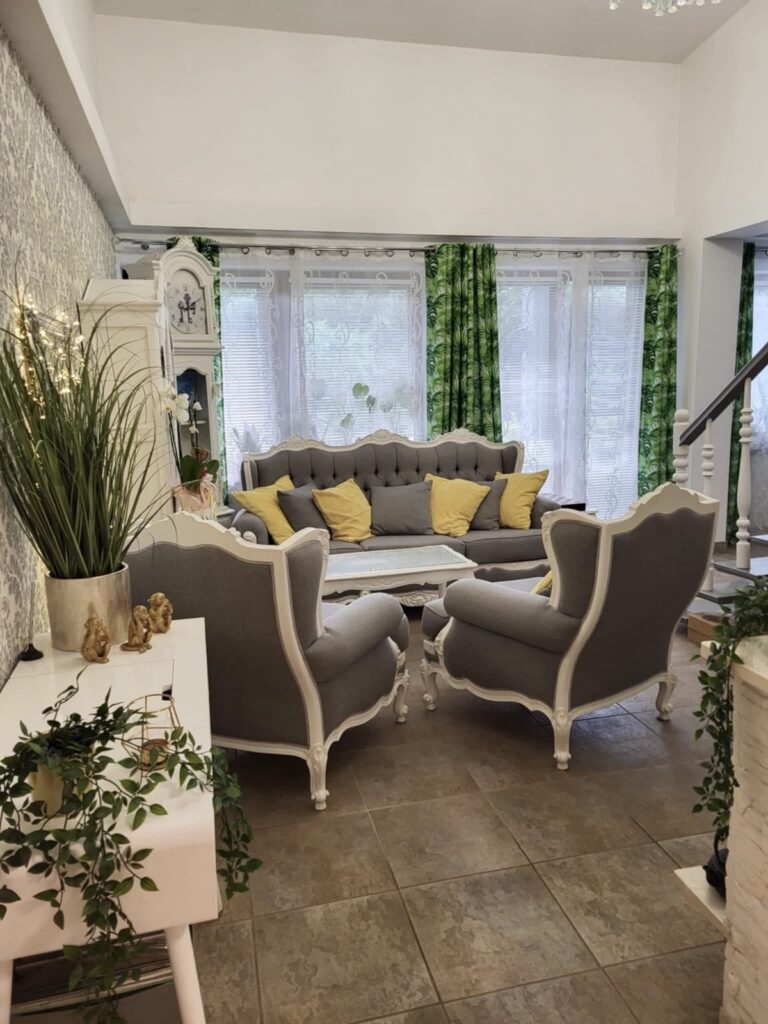 Dom z pięknym ogrodem i dużą działką 1868 m² - zdjęcie 4