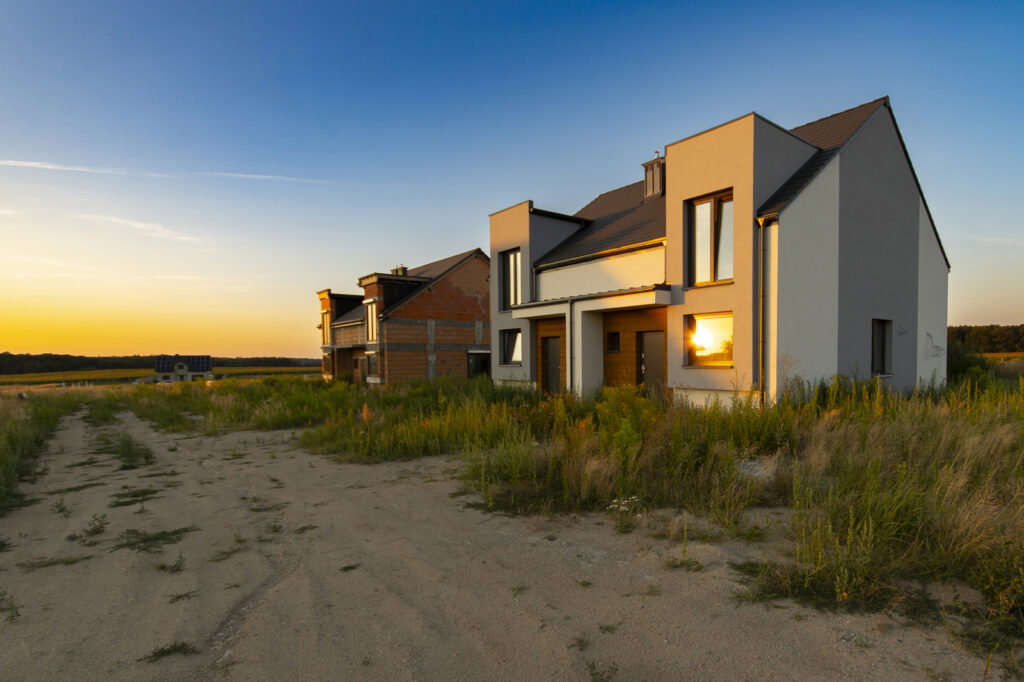 Nowe domy w spokojnej okolicy - dobra cena! - zdjęcie 10