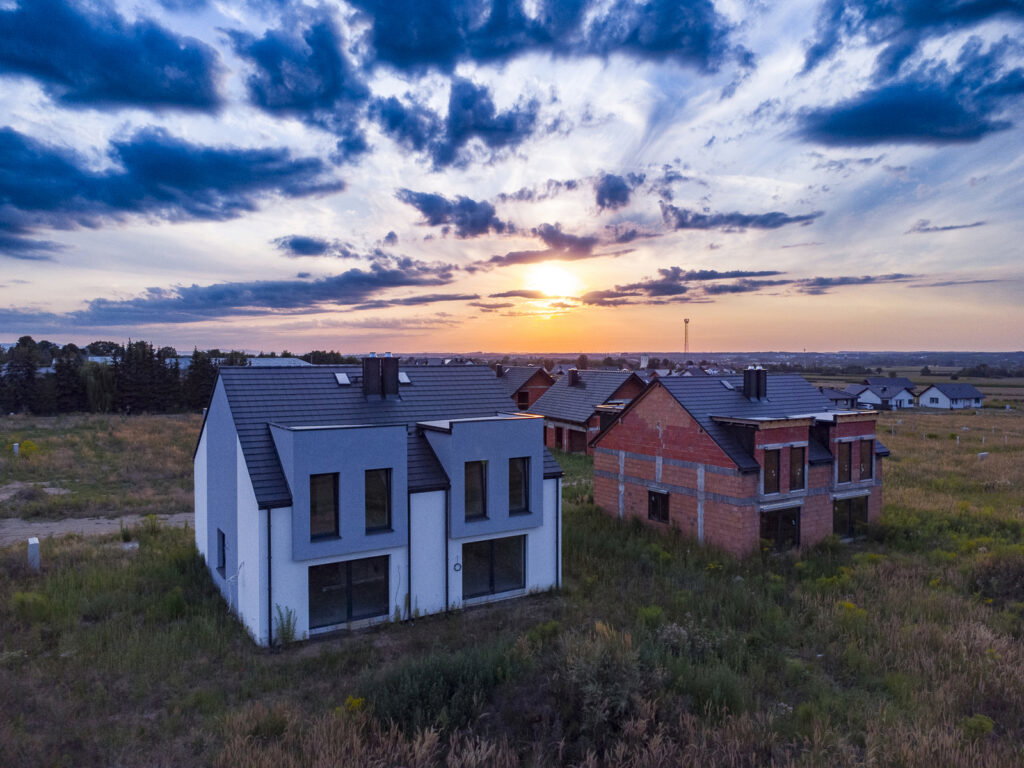 Nowe domy w spokojnej okolicy - dobra cena! - zdjęcie 19