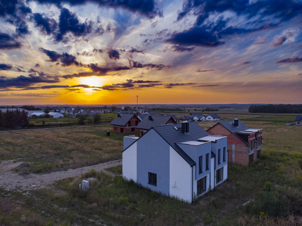 Nowe domy w spokojnej okolicy - dobra cena! - zdjęcie 25