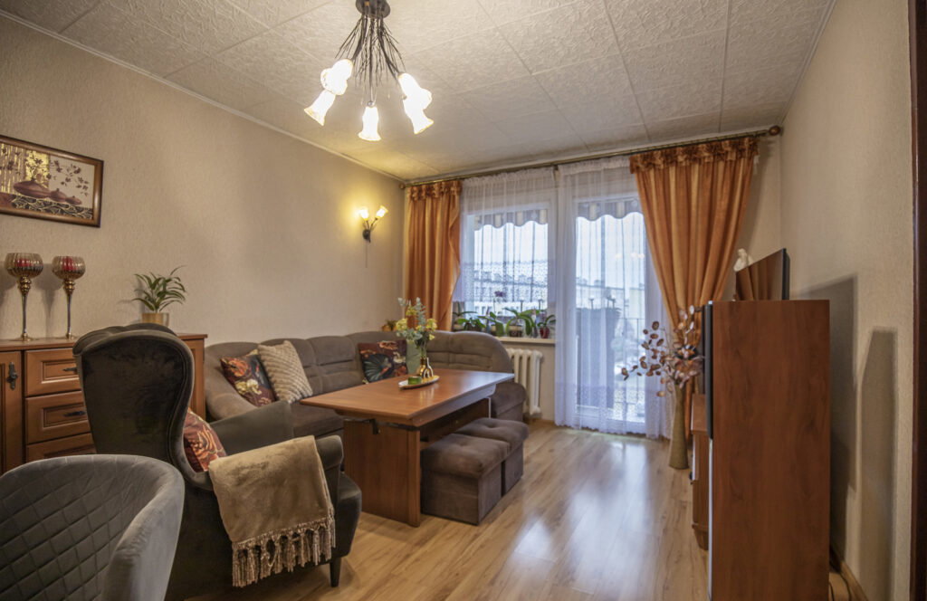 Na sprzedaż trzypokojowe mieszkanie z balkonem - zdjęcie 4