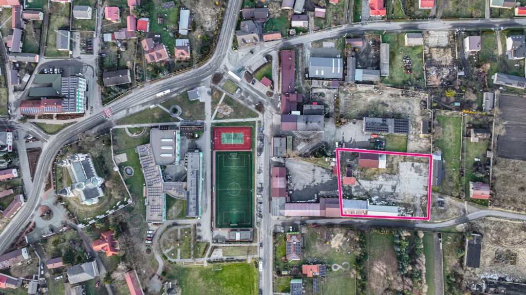 Do wynajęcia kompleks obiektów z placem - zdjęcie 6
