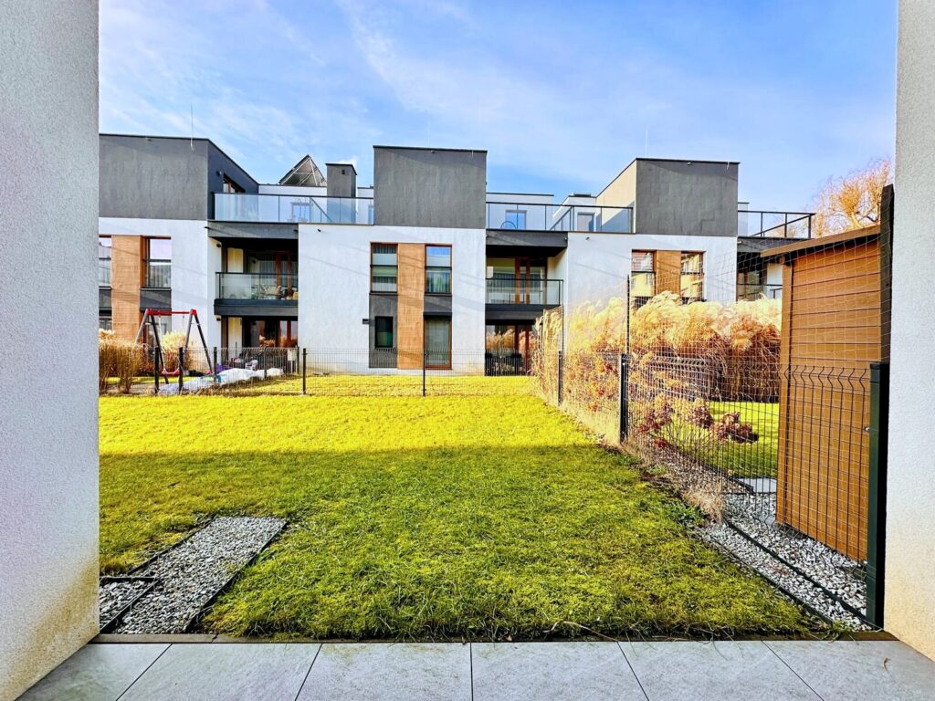 Do wynajęcia 2 pokoje ogródek garaż komórka lok - zdjęcie 7