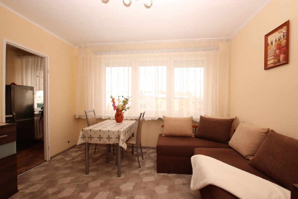 Przytulne 2 pokoje w centrum Koła – 33 m² - zdjęcie 1