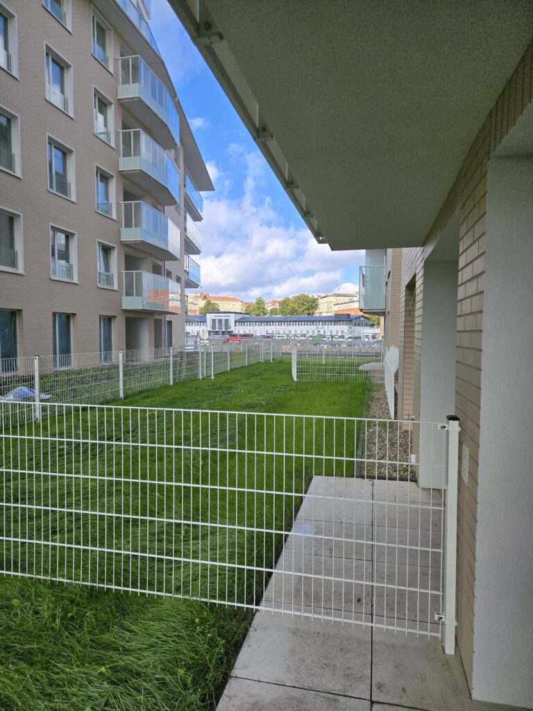 Apartament dla Inwestora Nowa Przystań - zdjęcie 5