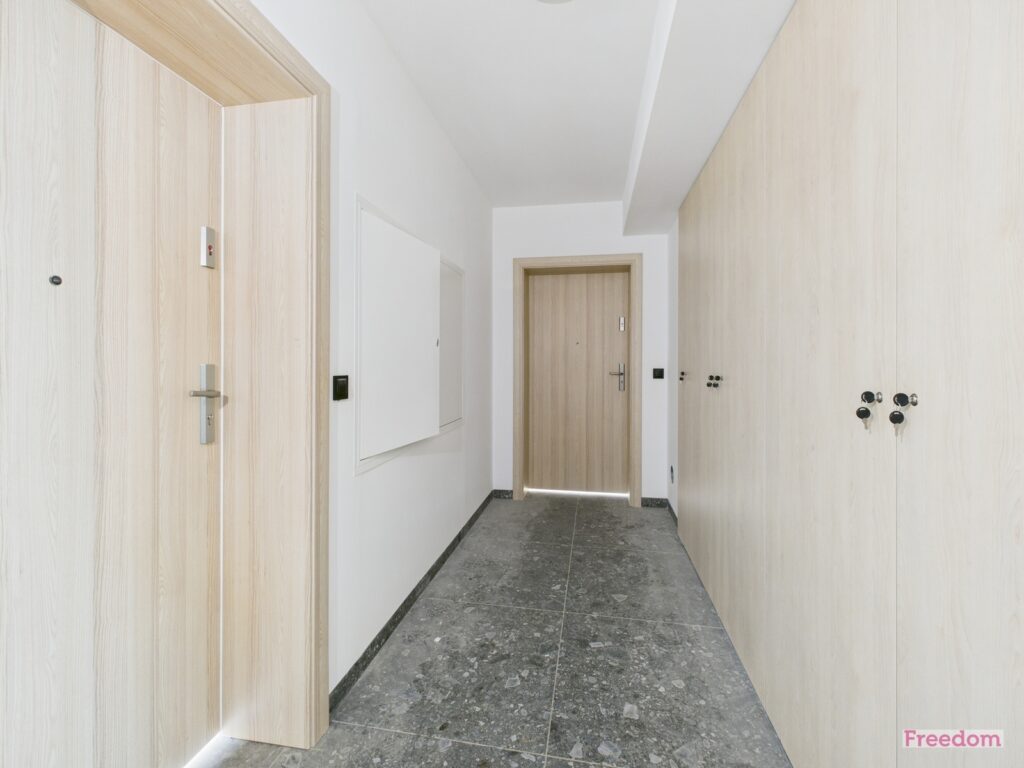 Apartament dla Inwestora Nowa Przystań - zdjęcie 10