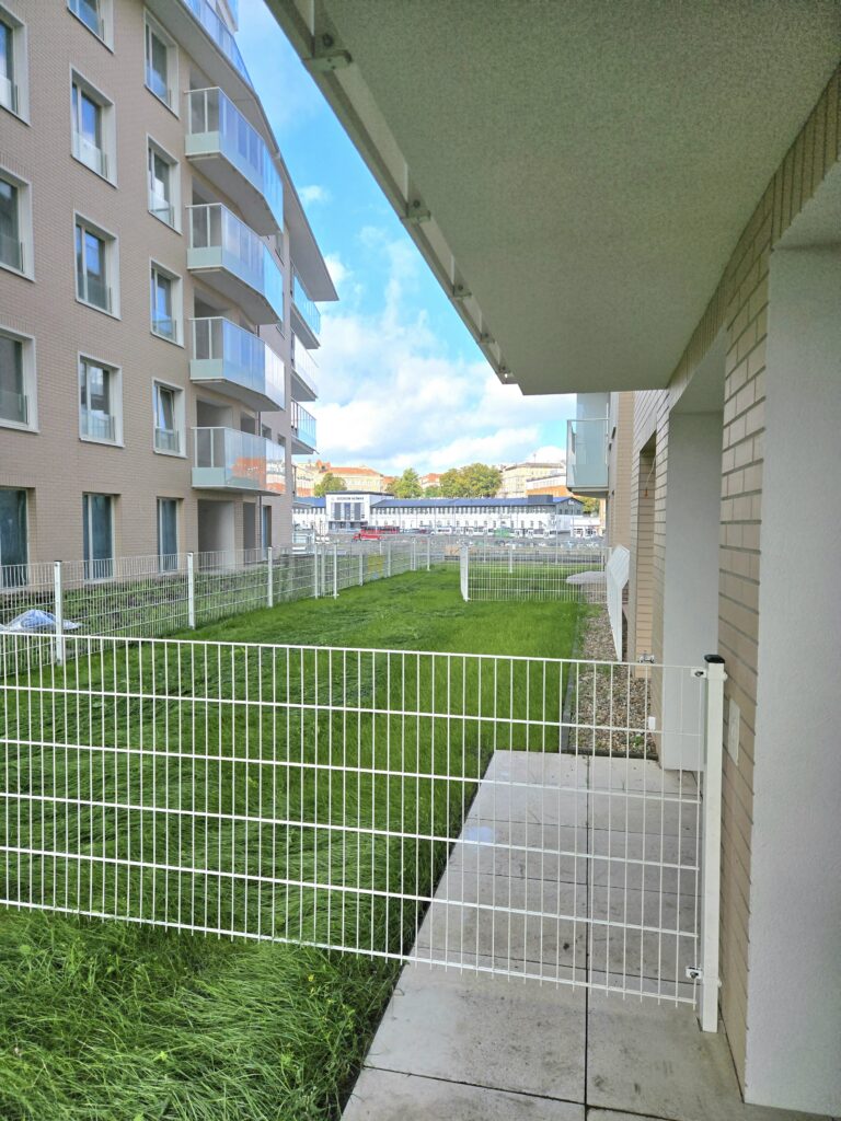 Apartament dla Inwestora Nowa Przystań - zdjęcie 11