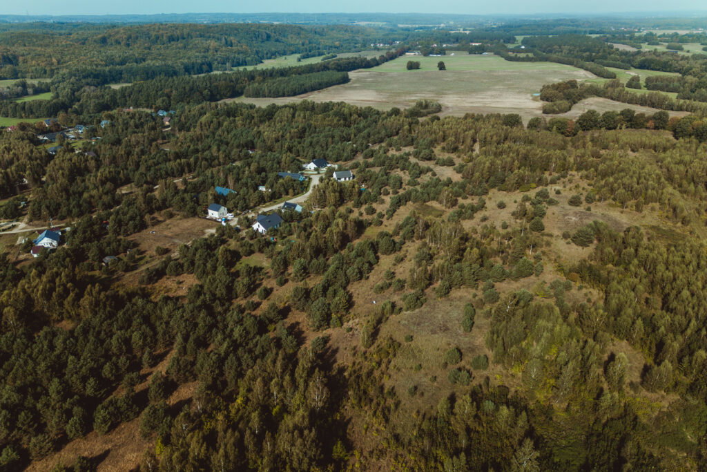 Urocza działka budowlana na wzniesieniu ! - zdjęcie 28
