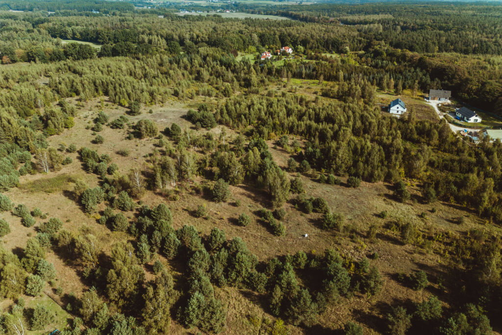 Urocza działka budowlana na wzniesieniu ! - zdjęcie 33