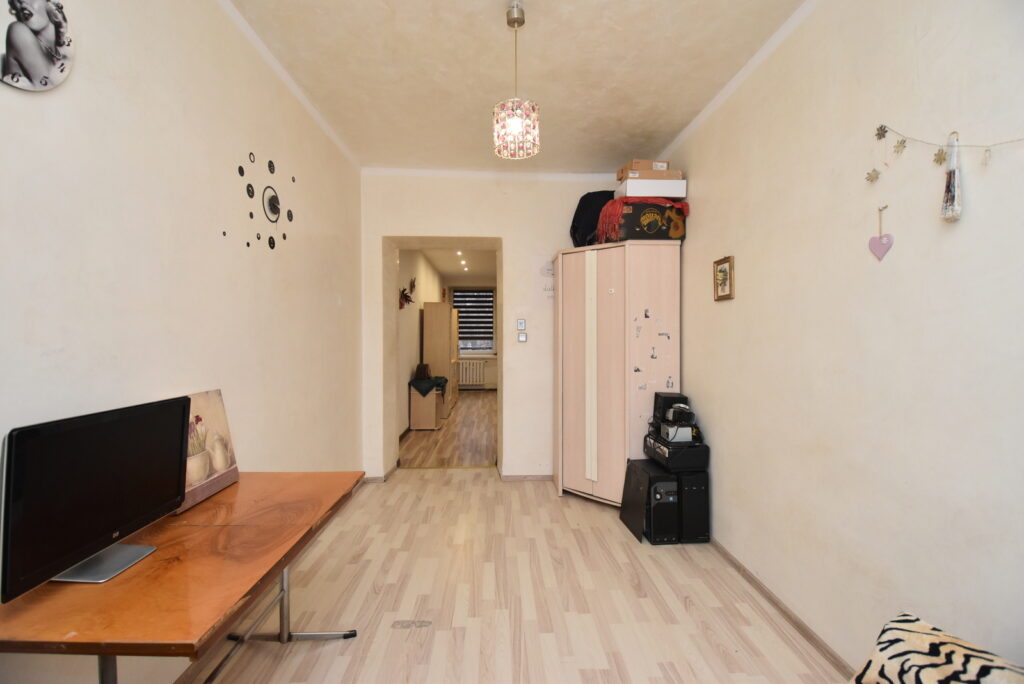Mieszkanie SW, 4 pokoje, 1 piętro, 88 m2 - zdjęcie 3
