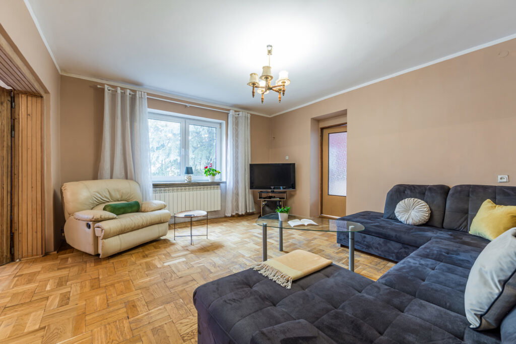 Dom z garażem na 4 auta- Wołomin, blisko Galerii - zdjęcie 4