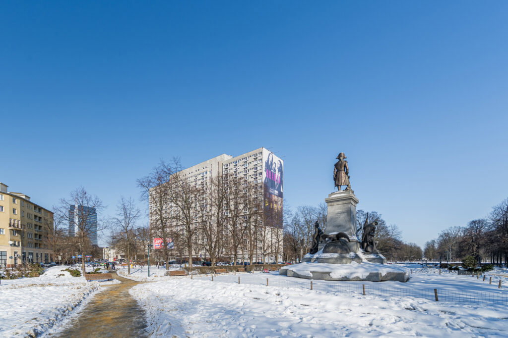 Dwupokojowe mieszkanie z widokiem na Ogród Saski - zdjęcie 12