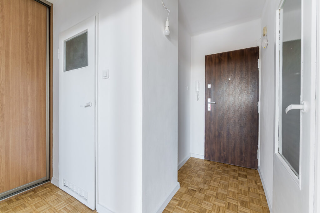 Dwupokojowe mieszkanie z widokiem na Ogród Saski - zdjęcie 8