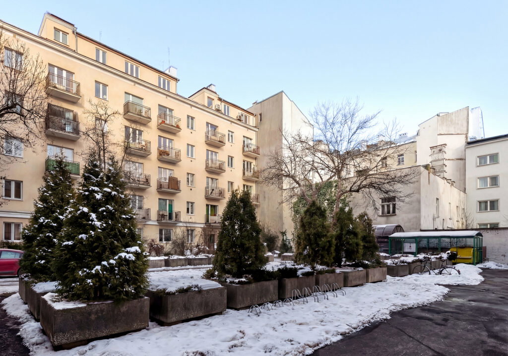 Mieszkanie w kamienicy w sercu Starego Mokotowa - zdjęcie 12