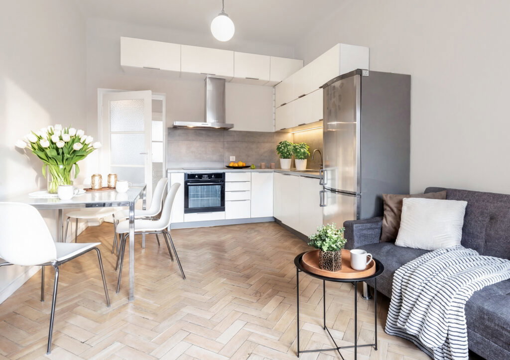 Mieszkanie w kamienicy w sercu Starego Mokotowa - zdjęcie 3