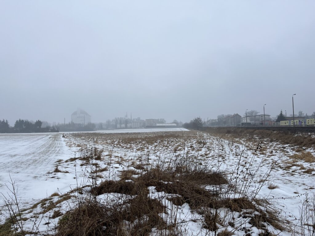 Działka inwestycyjna  pod działalność gospodarczą - zdjęcie 2