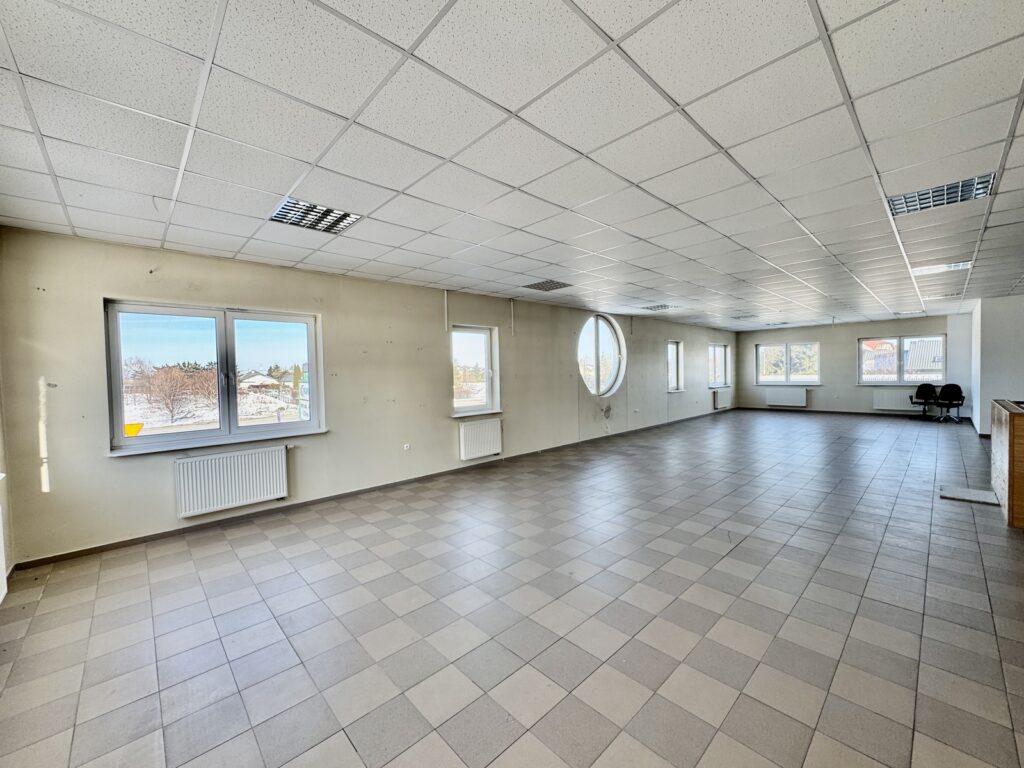 Lokal do wynajęcia 122 m2 - zdjęcie 4