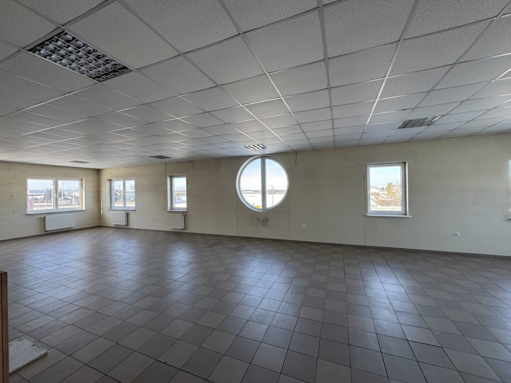Lokal do wynajęcia 122 m2 - zdjęcie 15