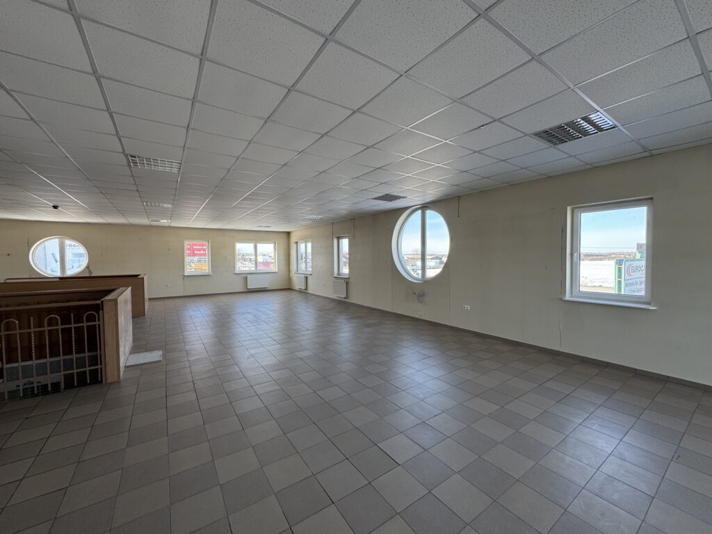 Lokal do wynajęcia 122 m2 - zdjęcie 17