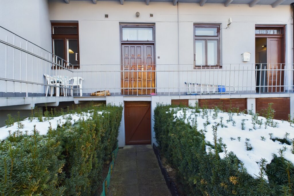 Duże mieszkanie z ogródkiem - zdjęcie 20
