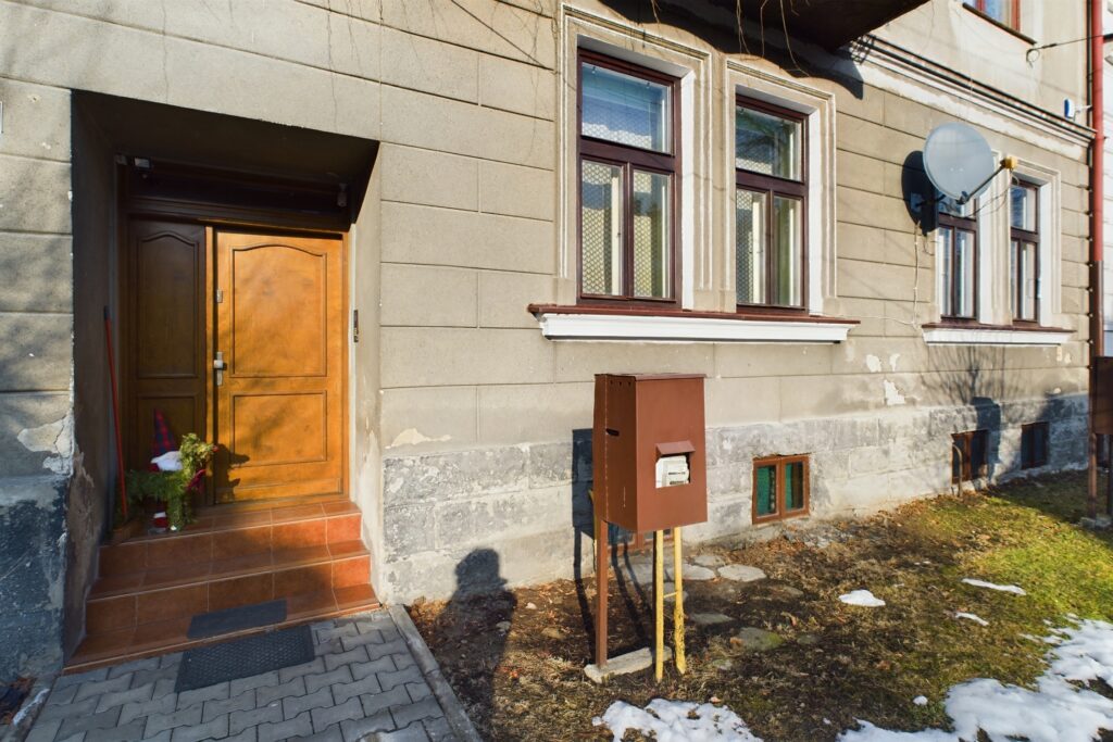 Duże mieszkanie z ogródkiem - zdjęcie 19