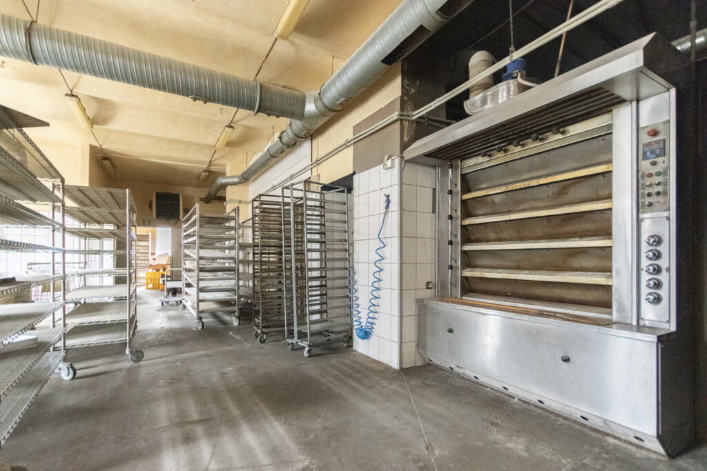 Gotowy zakład piekarniczy w centrum Prudnika - zdjęcie 11