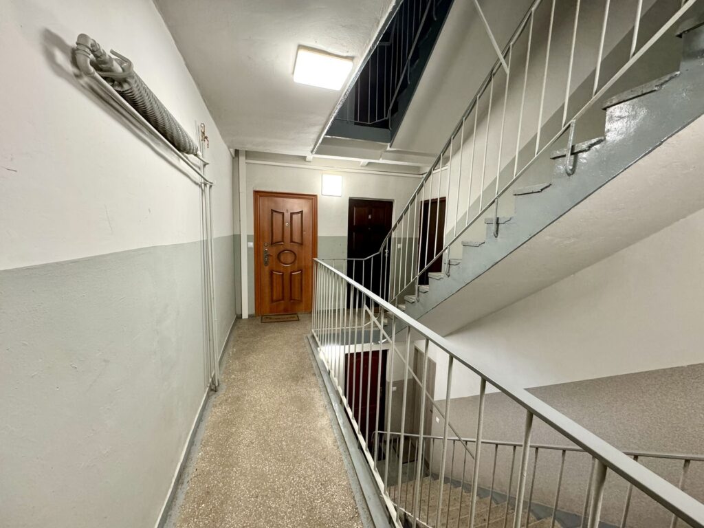 1 piętro - 2 pokoje - os. Sikornik - zdjęcie 10