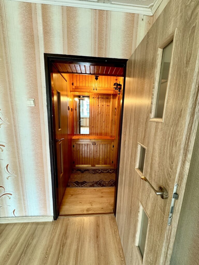 1 piętro - 2 pokoje - os. Sikornik - zdjęcie 8