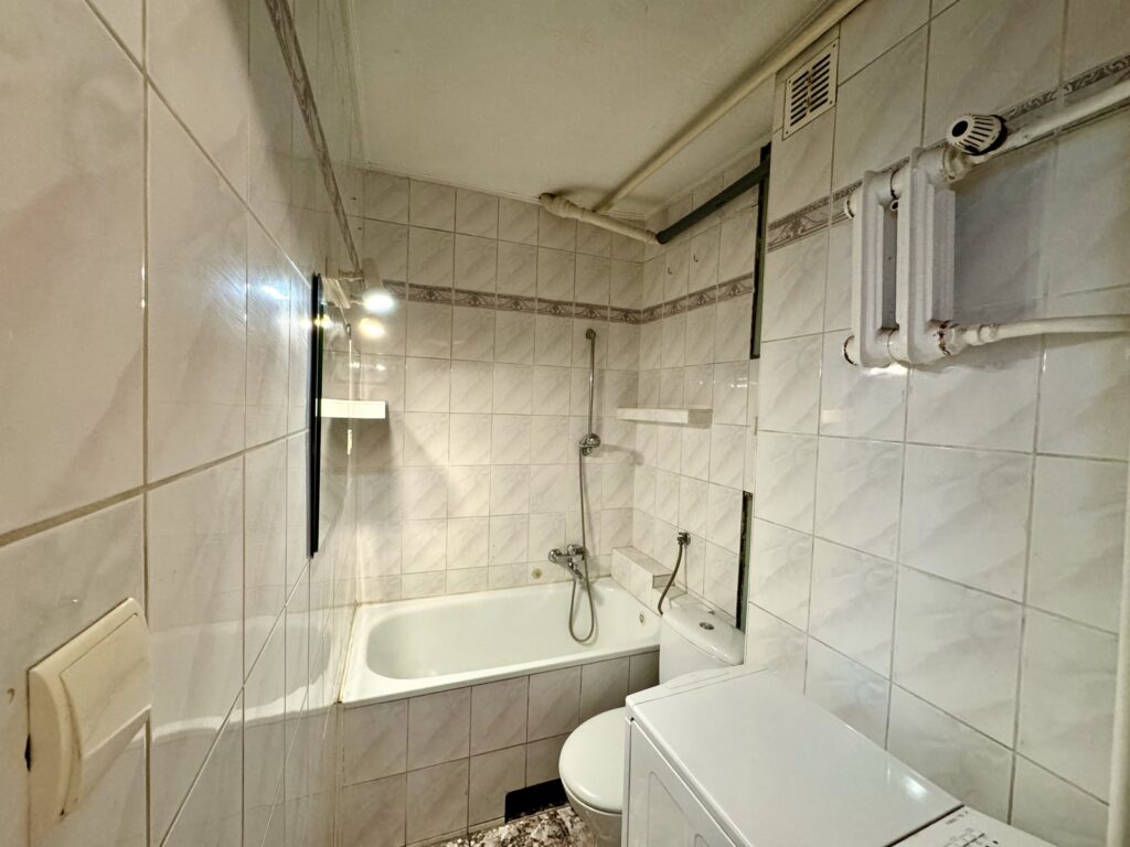 1 piętro - 2 pokoje - os. Sikornik - zdjęcie 9