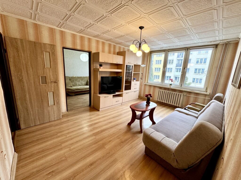 1 piętro - 2 pokoje - os. Sikornik - zdjęcie 2