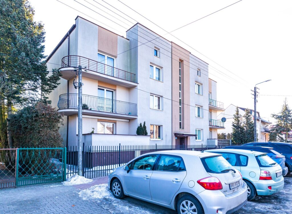 2 pokoje, do generalnego remontu, 52 m2, 2 piętro - zdjęcie 1