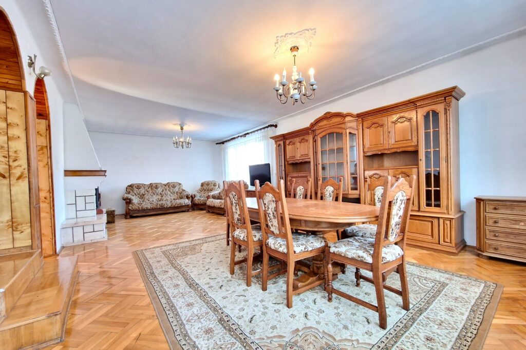 Dom na sprzedaż w Bialej Podlaskiej, pow. 155m2 - zdjęcie 3