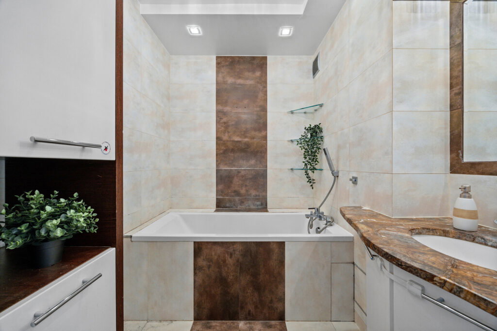 Słoneczne 4-pokojowe mieszkanie - zdjęcie 11