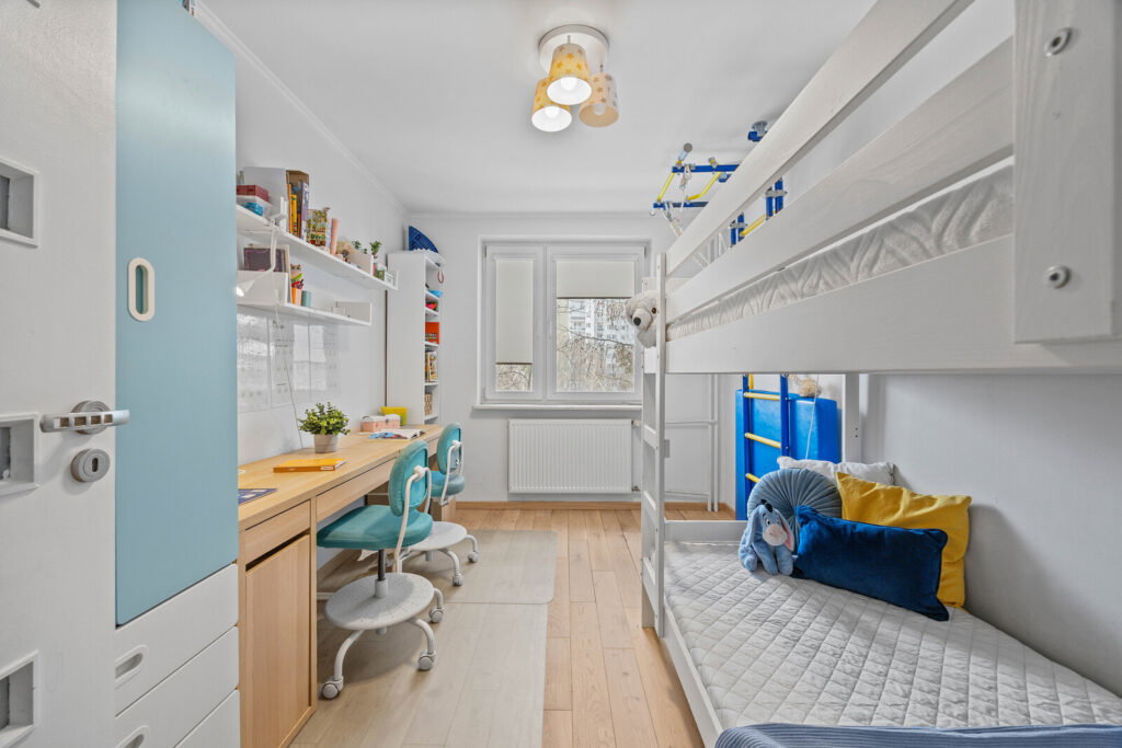 Słoneczne 4-pokojowe mieszkanie - zdjęcie 8