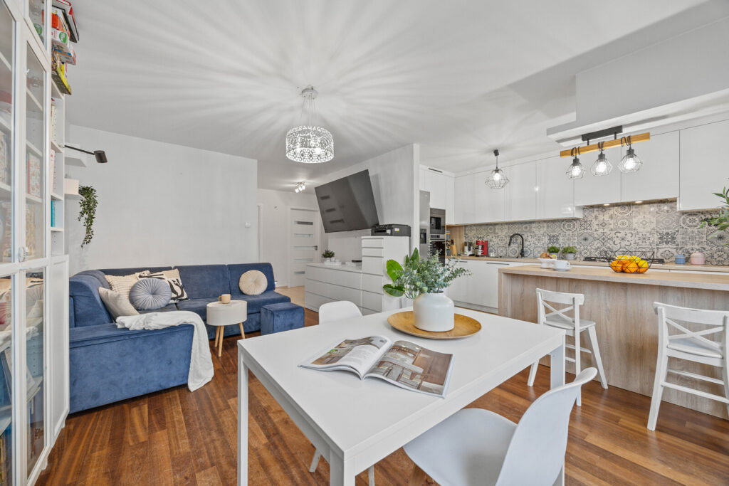 Słoneczne 4-pokojowe mieszkanie - zdjęcie 4