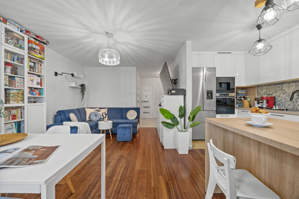 Słoneczne 4-pokojowe mieszkanie - zdjęcie 5