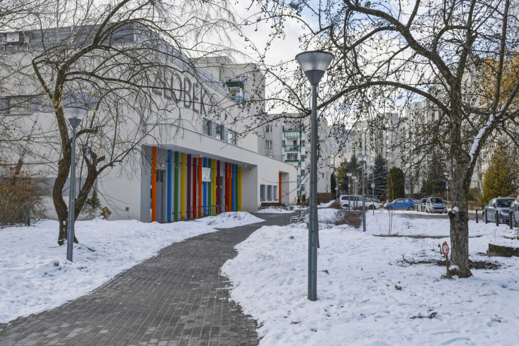 Słoneczne 4-pokojowe mieszkanie - zdjęcie 16