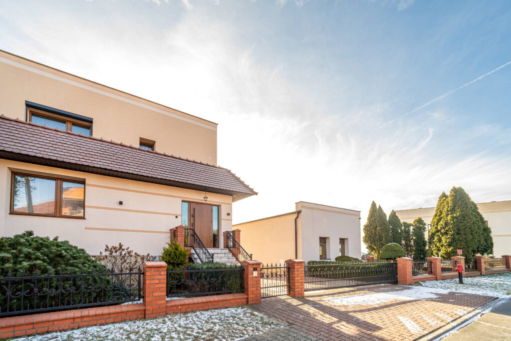 Smart Home + biuro + garaż | 346 m² - zdjęcie 2