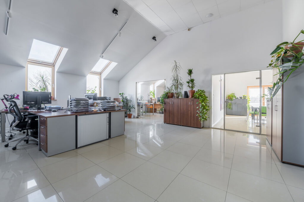 217 mkw biuro – Konstancin Jeziorna - zdjęcie 2