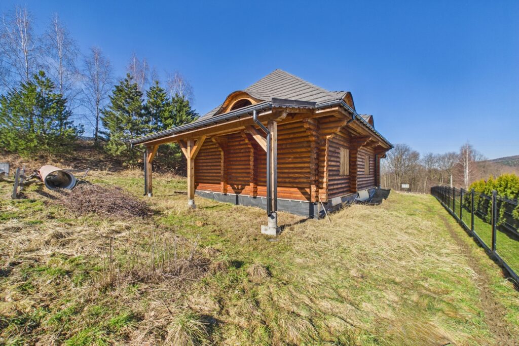 Dom całoroczny z bala w Beskidzie Małym - zdjęcie 21