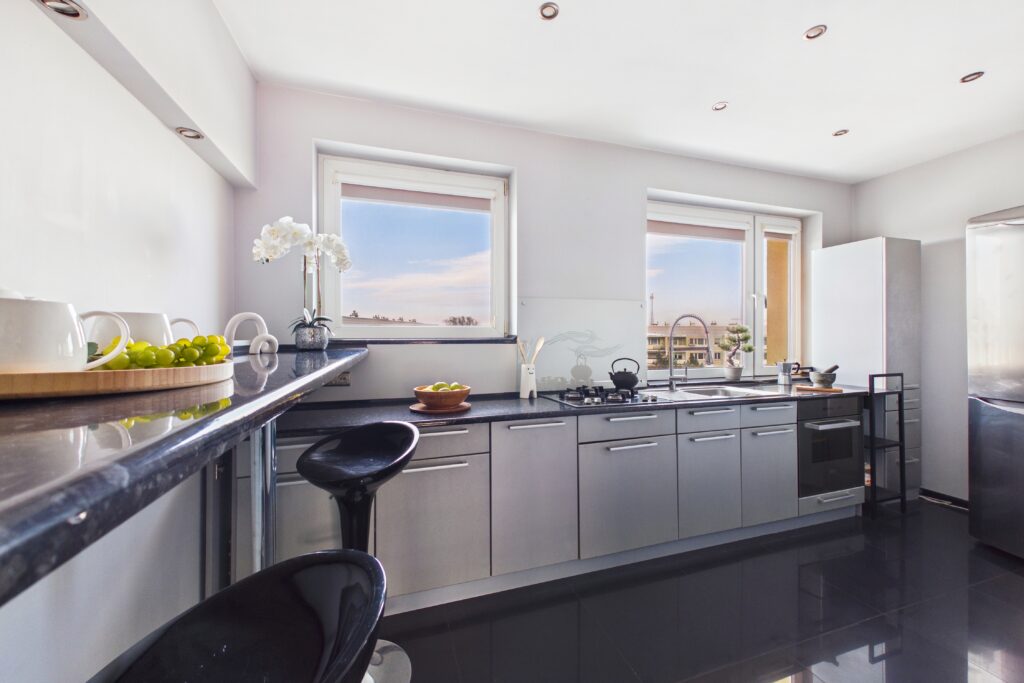 Komfortowe 60 m² z dużym balkonem. - zdjęcie 6